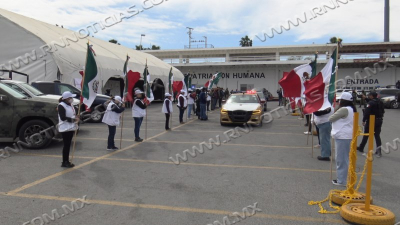 Dan banderazo a paisanos por operativo de Semana Santa