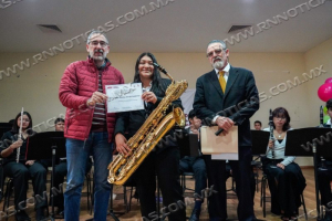 RESUENA TEMPORADA NAVIDEÑA EN ESCUELA DE MUSICA DEL SISTEMA DIF CON EL FESTIVAL DE FIN DE CURSOS