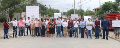 Rehabilitan l&iacute;nea de drenaje sanitario y construyen red el&eacute;ctrica en colonias del poniente