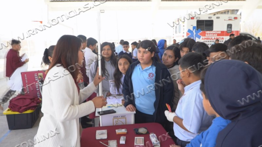 Brigada “Contacto Joven 2026” acerca servicios y programas municipales a 400 estudiantes de Nuevo Laredo