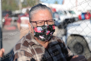 APROVECHAN NEOLAREDENSES OPORTUNIDAD DE VACUNARSE CONTRA EL COVID-19