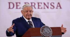 A partir del Lunes ya no dormiré en Palacio Nacional: López Obrador