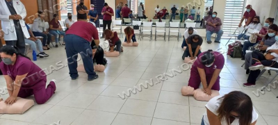 CAPACITAN A PERSONAL DE CL&Iacute;NICAS Y FARMACIAS MUNICIPALES EN  PRIMEROS AUXILIOS