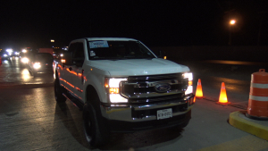 VIDEO Cruza mega caravana de Paisanos por Nuevo Laredo con alrededor de 3 mil vehículos