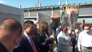 VIDEO Cruza por Nuevo Laredo Antorcha Guadalupana rumbo a Estados Unidos