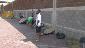VIDEO Migrantes varados en Nuevo Laredo con esperanza de cruzar a Estados Unidos