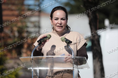 RECONOCE ALCALDESA CARMEN LILIA A PERIODISTAS DE NUEVO LAREDO