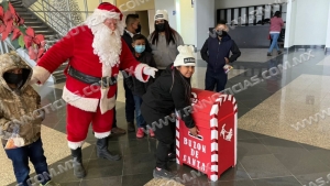 DISFRUTAN UN MÁGICO ENCUENTRO CON SANTA CLAUS