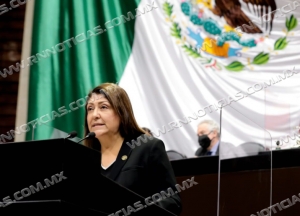 DEFIENDE ANA LAURA HUERTA DERECHOS CIUDADANOS EN SAN LÁZARO