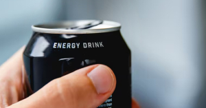 Bye bebidas energizantes: prohíben en México venta a menores con multas de más de 200 mil pesos