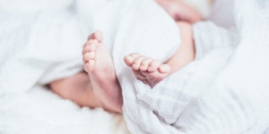 Mujer entrega su bebe al narco como ‘garantía’ para pagar deuda de drogas