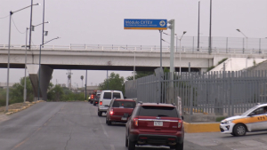 VIDEO Dan banderazo a paisanos por operativo de Semana Santa