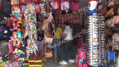 Comercios tiene un cierre parcial del 25 por ciento