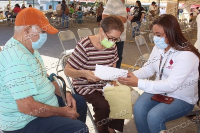 APROVECHAN USUARIOS OFICINA ITINERANTE DE COMAPA PARA REALIZAR TRÁMITES