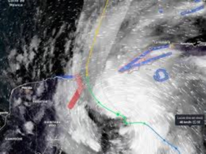 'Helene' podr&iacute;a tocar tierra en el norte de Quintana Roo como hurac&aacute;n 1