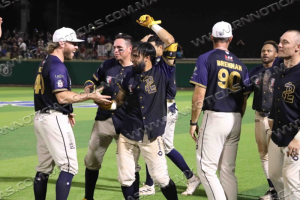 Tecos deja en el terreno al M&eacute;xico coronando la fiesta del 4 de Julio en Laredo