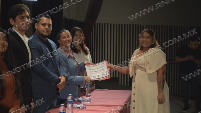 Más de 80 jóvenes se gradúan gracias al programa “Alianzas por la Juventud” del IMJUVE