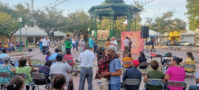NEOLAREDENSES DISFRUTAN &ldquo;TARDES DE DANZ&Oacute;N&rdquo;