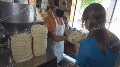 Le dan primer aumento al kilo de tortilla subir&aacute; hasta los 27 pesos