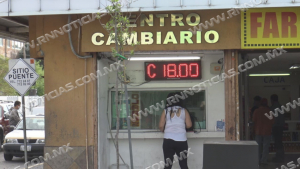 Bajo precio del d&oacute;lar favorece econom&iacute;a mexicana