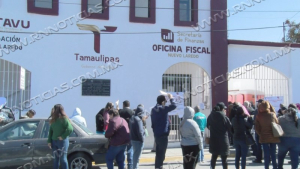 Alta demanda de placas en la Oficina Fiscal; recomiendan pago en línea