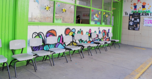 Construyen 50 subestaciones en escuelas