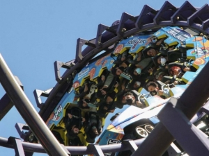 Menor detenido con subametralladora en Six Flags ya est&aacute; con sus pap&aacute;s