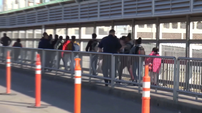 VIDEO Han cruzado m&aacute;s de 250 migrantes con app CBP ONE por Nuevo Laredo