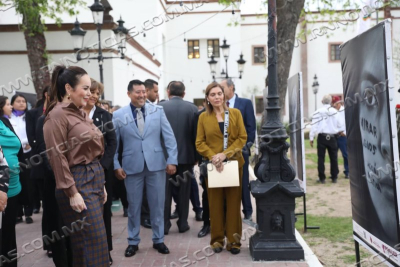 MONTAN EXPOSICI&Oacute;N FOTOGR&Aacute;FICA &ldquo;PARTES DE MUJERES COMPLETAS&rdquo; EN JARD&Iacute;N DE PRESIDENCIA MUNICIPAL