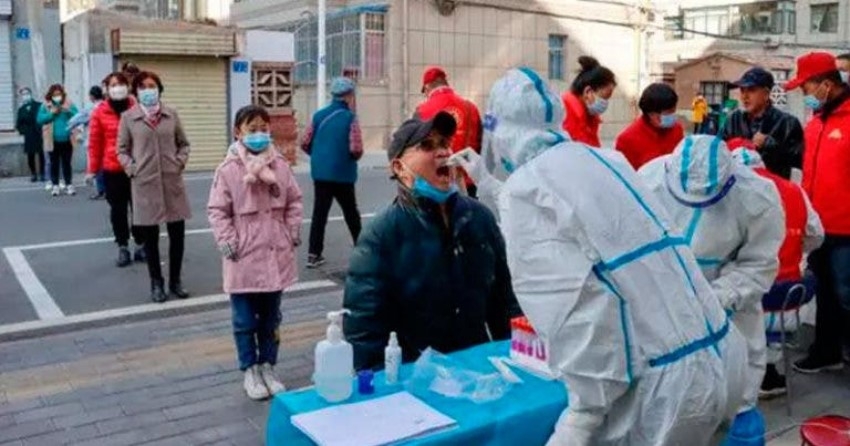 Rebrote de Covid-19 obliga a China a confinar una ciudad entera