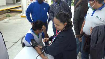 VIDEO Concientizan a j&oacute;venes por D&iacute;a Mundial de la diabetes con brigada de salud