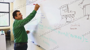 Patronato de la Universidad Tecnol&oacute;gica busca becar m&aacute;s j&oacute;venes