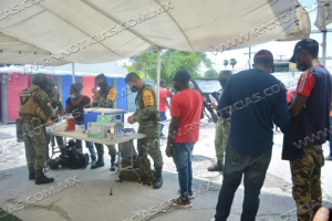 VACUNAN CONTRA EL COVID19 A MIGRANTES EN ALBERGUE MUNICIPAL