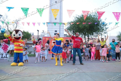 DISFRUTA POBLACI&Oacute;N DE ACTIVIDADES ART&Iacute;STICAS EN EL CENTRO HIST&Oacute;RICO