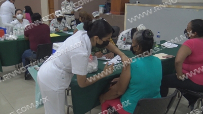 Inicia vacunación anticovid para personas de 40 a 49 años en Nuevo Laredo