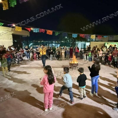 FAMILIAS DISFRUTAN UNA MÁGICA ZOO LUNADA EN EL ZOOLÓGICO DE NUEVO LAREDO
