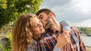 D&iacute;a del Amor: 72% de los j&oacute;venes no tiene pareja, reporta INEGI