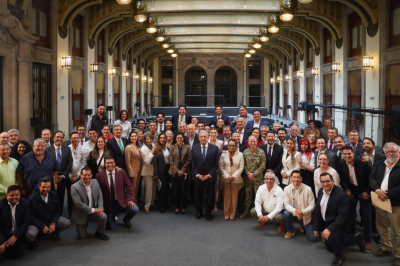Am&eacute;rico Villarreal se re&uacute;ne con AMLO y gobernadores para abordar temas de migrantes