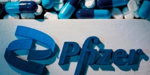 Pfizer autoriza fabricaci&oacute;n gen&eacute;rica de su pastilla covid