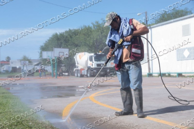 INICIA  GOBIERNO MUNICIPAL RENOVACI&Oacute;N DE CANCHAS EXTERIORES EN UNIDAD DEPORTIVA &ldquo;BENITO JU&Aacute;REZ&rdquo;