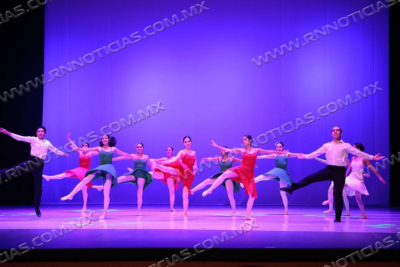 PRESENTA COMPA&Ntilde;&Iacute;A DE DANZA DE NUEVO LAREDO ACTO DE DANZA CL&Aacute;SICA