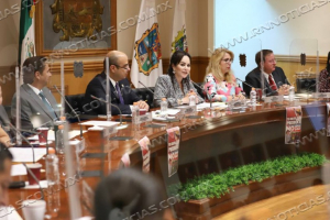 OTORGAR&Aacute; GOBIERNO MUNICIPAL EST&Iacute;MULO ECON&Oacute;MICO A 4 MIL MAESTROS