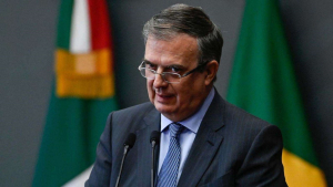 Ebrard denuncia a Morena por el proceso interno