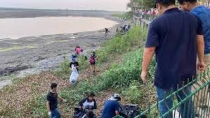Limpian laguna de Champayán; había hasta celulares