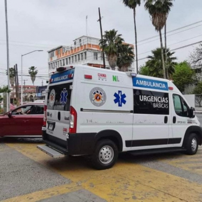TR&Aacute;NSITO Y ELEMENTOS DE PROTECCI&Oacute;N CIVIL DE NUEVO LAREDO SALVAN VIDA A MENOR DE EDAD