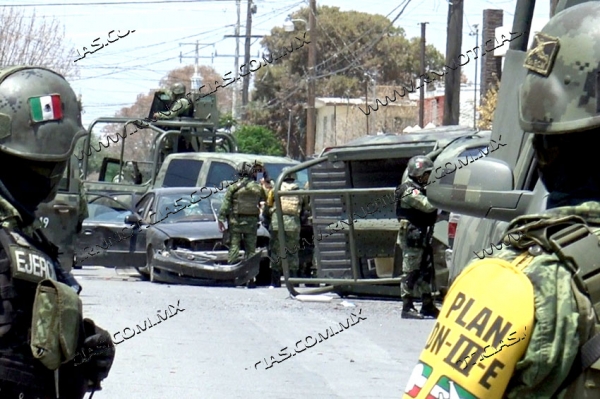 Deja choque con volcadura militares y mujer heridos en Nuevo Laredo