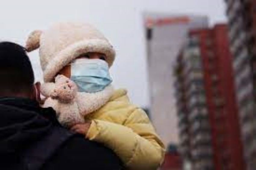 Aumentan casos de misteriosa neumon&iacute;a infantil en Europa ante alza de contagios en China
