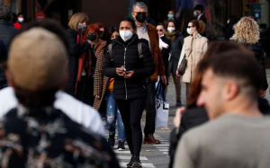 Salud Federal analiza dejar de usar cubrebocas en espacios abiertos