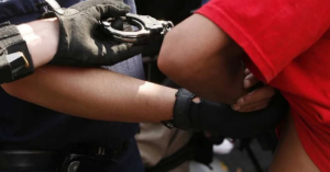 Jueza ordena detener al contralmirante Fernando Farías, presunto líder de red de huachicol fiscal