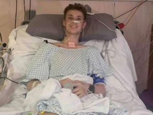 Joven ingresa a hospital por gripa, pero tuvieron que amputar sus piernas